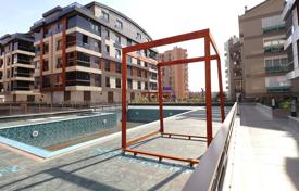 Appartements Résidentiels avec Piscine à Konyaalti Sarisu. $272,000