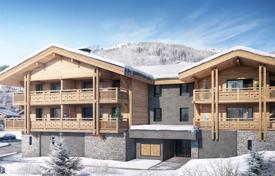 Bâtiment en construction – Les Gets, Auvergne-Rhône-Alpes, France. 303,000 €