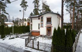 4 pièces maison mitoyenne 308 m² en Jurmala, Lettonie. 350,000 €