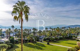Appartement – Cannes, Côte d'Azur, France. 3,000 € par semaine