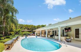 Villa – Miami, Floride, Etats-Unis. 1,490,000 €