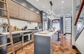 4 pièces maison mitoyenne à Old Toronto, Canada. C$1,583,000