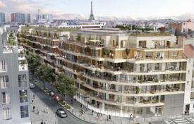 Bâtiment en construction – 15th arrondissement of Paris (Vaugirard), Paris, Île-de-France,  France. 352,000 €