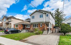 Maison en ville – East York, Toronto, Ontario,  Canada. C$1,505,000