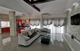Villa – Pattaya, Chonburi, Thaïlande. 192,000 €