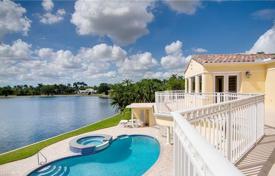 Villa – Hollywood, Floride, Etats-Unis. $2,850,000