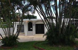 Villa – Sunny Isles Beach, Floride, Etats-Unis. $830,000