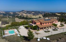 9 pièces villa 990 m² à Ascoli Piceno, Italie. 1,890,000 €