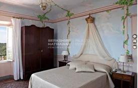 Hôtel particulier – Pietrasanta, Toscane, Italie. Price on request