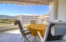 Appartement – Juan-les-Pins, Antibes, Côte d'Azur,  France. 320,000 €