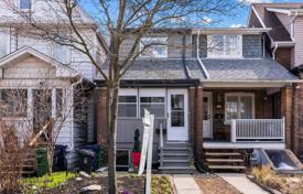 3 pièces maison mitoyenne à Old Toronto, Canada. C$1,254,000