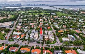Copropriété – Pine Tree Drive, Miami Beach, Floride,  Etats-Unis. $334,000