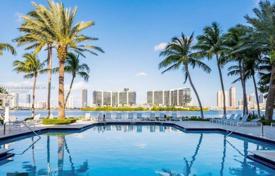 Copropriété – North Miami Beach, Floride, Etats-Unis. $400,000