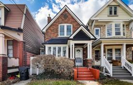 Maison en ville – Logan Avenue, Toronto, Ontario,  Canada. C$2,026,000