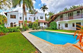 Villa – Coral Gables, Floride, Etats-Unis. $2,550,000