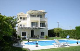 5 pièces villa 350 m² à Kyparissia, Grèce. 580,000 €