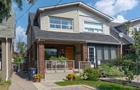 Maison mitoyenne – East York, Toronto, Ontario,  Canada. C$1,125,000