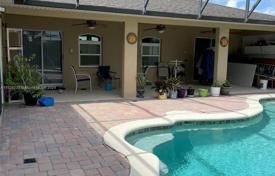 Maison en ville – Kissimmee, Floride, Etats-Unis. $480,000