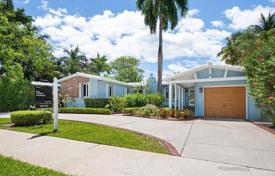 Villa – Fort Lauderdale, Floride, Etats-Unis. $1,200,000