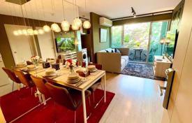 2 pièces appartement en copropriété à Phra Khanong, Thaïlande. $121,000