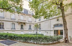 Appartement – 16th arrondissement of Paris (Passy), Paris, Île-de-France,  France. 1,360,000 €