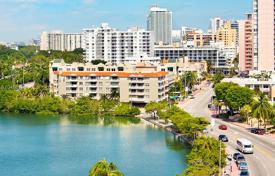Appartement – Miami Beach, Floride, Etats-Unis. $2,875,000
