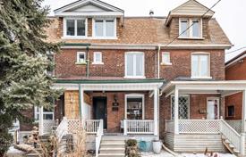 Maison mitoyenne – Concord Avenue, Old Toronto, Toronto,  Ontario,   Canada. C$1,501,000