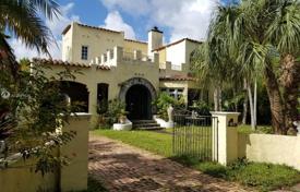 Maison de campagne – Coral Gables, Floride, Etats-Unis. $1,595,000