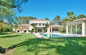 Villa – Muan-Sarthe, Côte d'Azur, France. 2,090,000 €
