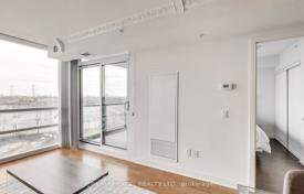 4 pièces appartement à Yonge Street, Canada. C$643,000