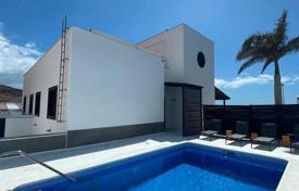 Maison mitoyenne – El Médano, Îles Canaries, Espagne. 720,000 €
