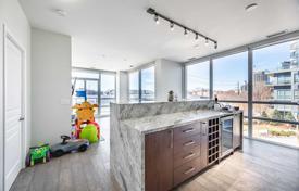 2 pièces appartement à Lake Shore Boulevard West, Canada. C$890,000