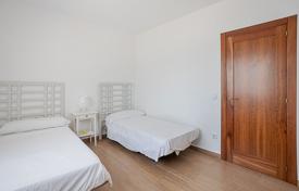 Maison en ville 332 m² à Lloret de Mar, Espagne. 235,000 €