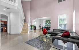 Maison en ville – West End, Miami, Floride,  Etats-Unis. $990,000