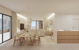 4 pièces appartement dans un nouvel immeuble 123 m² à San Pedro Alcántara, Espagne. 450,000 €