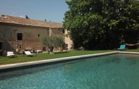 5 pièces villa en Provence-Alpes-Côte d'Azur, France. 5,600 € par semaine