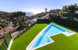 Maison en ville 323 m² à Lloret de Mar, Espagne. 350,000 €