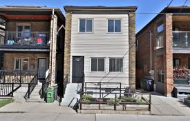Maison en ville – Dundas Street West, Toronto, Ontario,  Canada. C$1,383,000