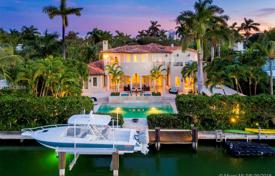 8 pièces villa 926 m² à Miami Beach, Etats-Unis. $15,900,000