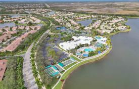 Maison en ville – West Palm Beach, Floride, Etats-Unis. $530,000
