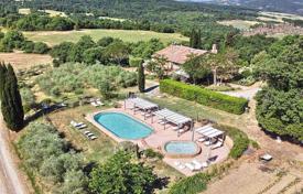 14 pièces villa à Pomarance, Italie. 1,785,000 €