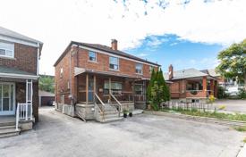 3 pièces maison mitoyenne à Dufferin Street, Canada. C$1,248,000