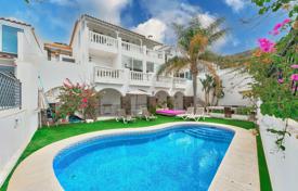 Villa – Costa Adeje, Îles Canaries, Espagne. 1,099,000 €