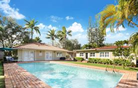 Villa – South Miami, Floride, Etats-Unis. $1,150,000