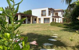 4 pièces maison de campagne 318 m² à Aphrodite Hills, Chypre. 2,457,000 €