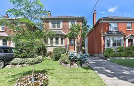 Maison en ville – East York, Toronto, Ontario,  Canada. C$2,191,000