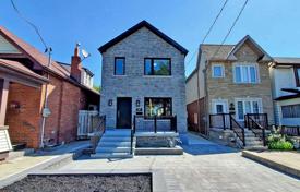 3 pièces maison en ville à Old Toronto, Canada. C$2,182,000