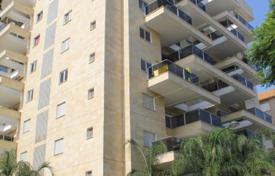 Penthouse – Netanya, Center District, Israël. $930,000