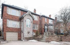 Maison en ville – Eglinton Avenue East, Toronto, Ontario,  Canada. C$2,015,000