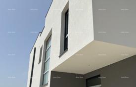 5 pièces maison en ville 300 m² à Medulin, Croatie. 750,000 €